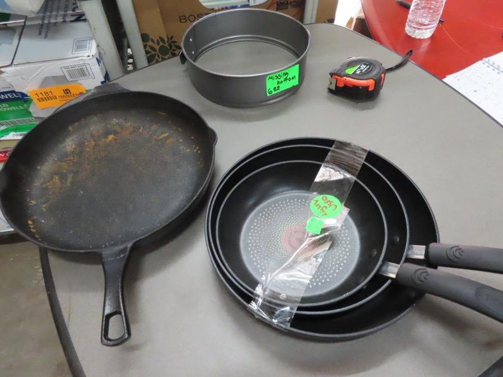 Fry Pans - Qty 4