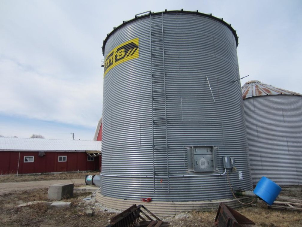 7500 Bushel Grain Bin