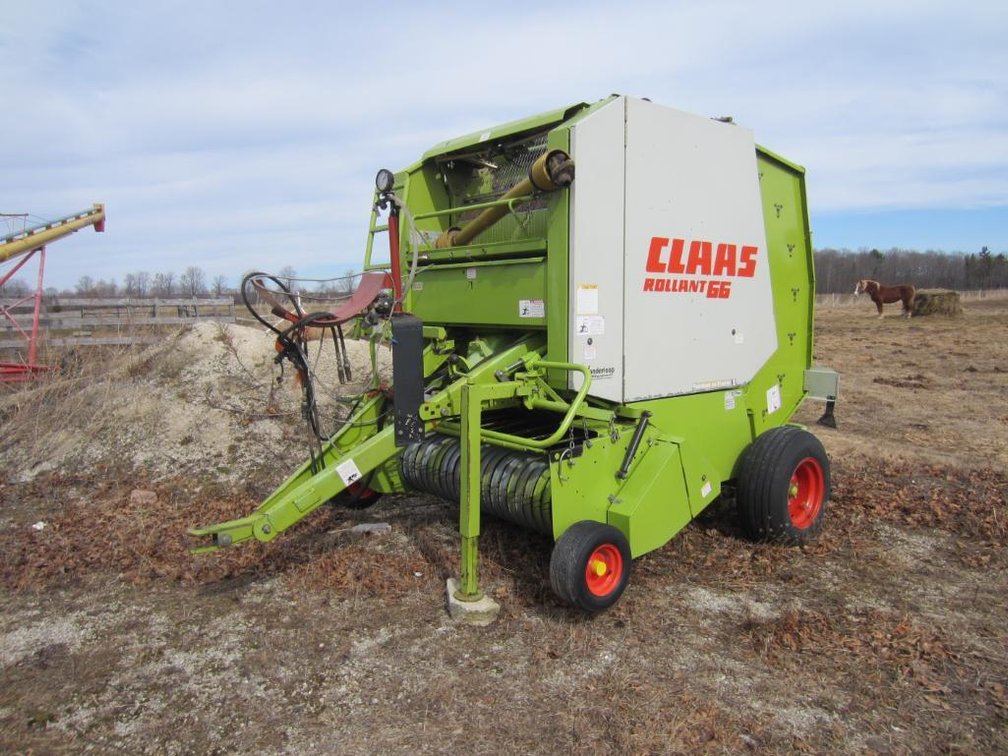 Claas Rollant 66 Round Baler