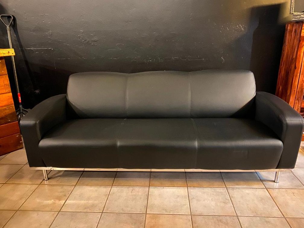 Commercial Grade Couch Perfect Condition Like New Part Of Set