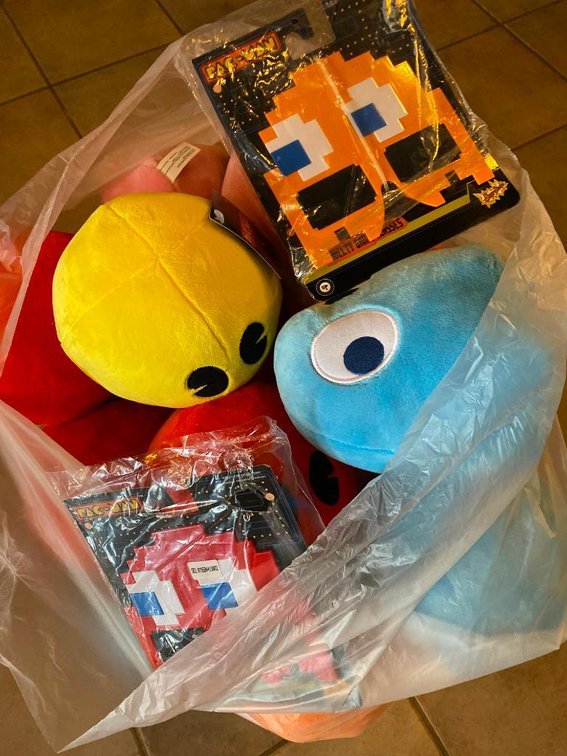 Mixed Lot Of Brand New Plush Pacmans And Ghosts Large Plush