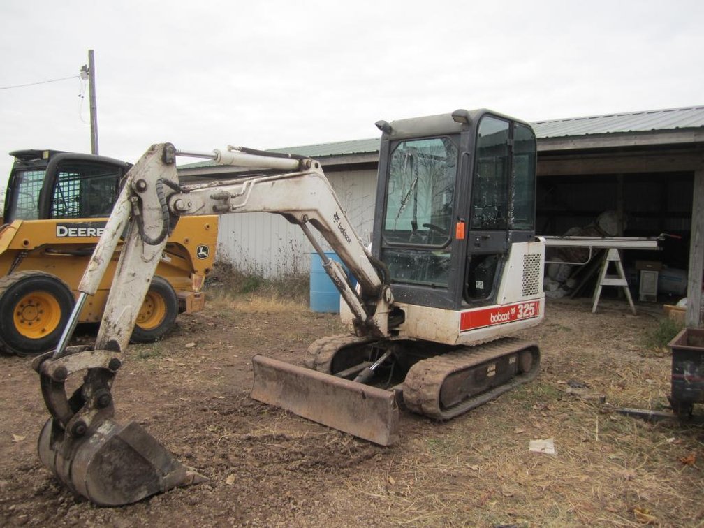 Mini Bobcat 325 Excavator (OF)