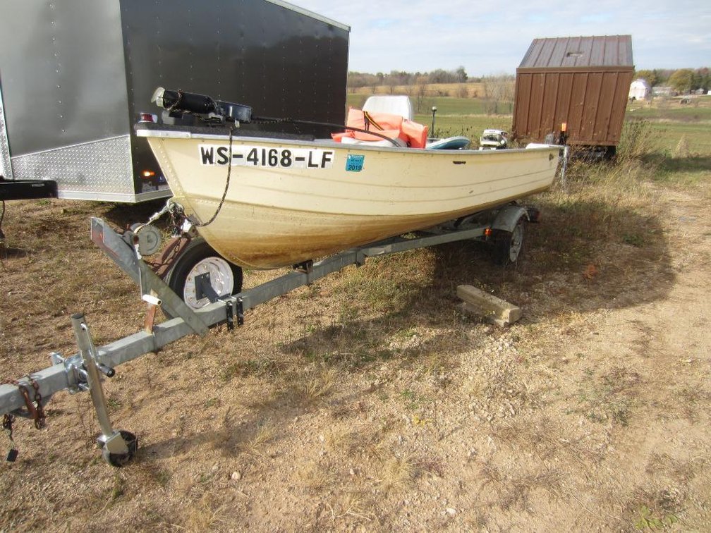 Metal Fishing Boat and Trailer (VIN: MRR77746M79M) (S1)