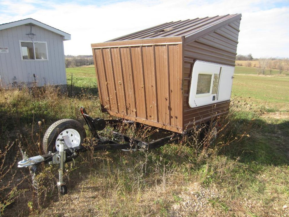 Sturgeon Spearing Trailer Hut (OB)
