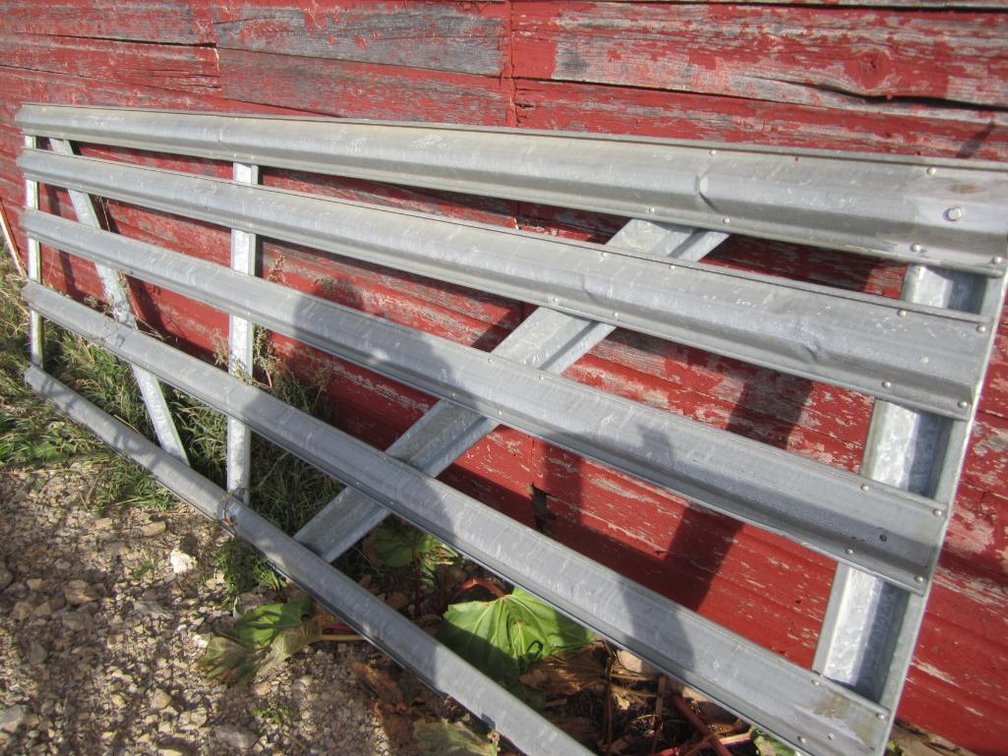 Metal Gate (OF)