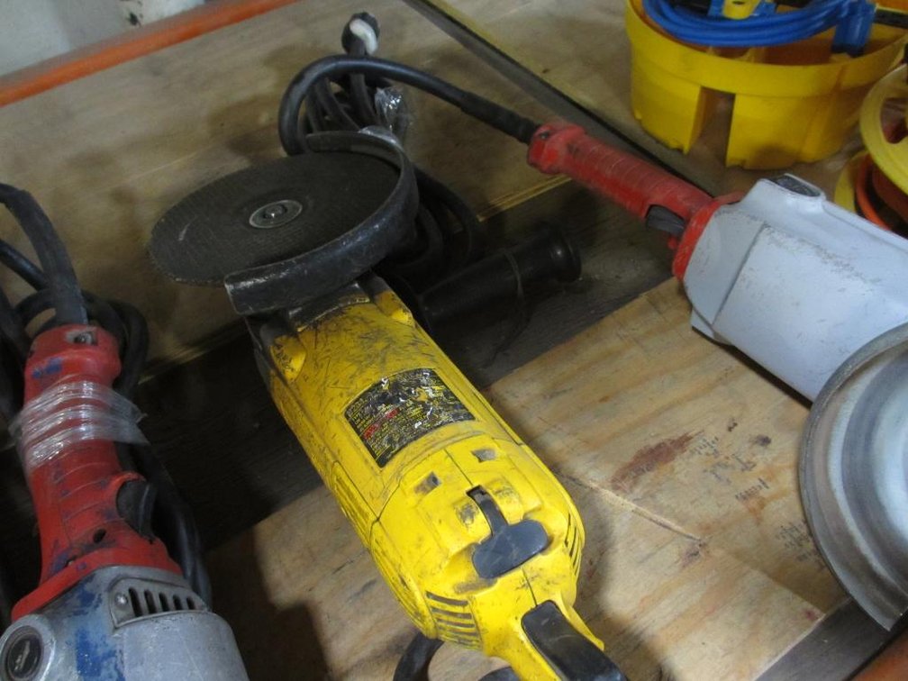 DeWalt 7" Right Angle Grinder (PR7)
