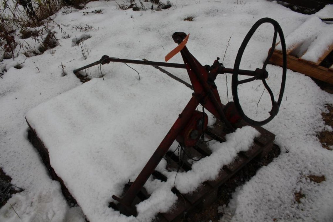 STEERING COLUMN OFF A FARMALL M