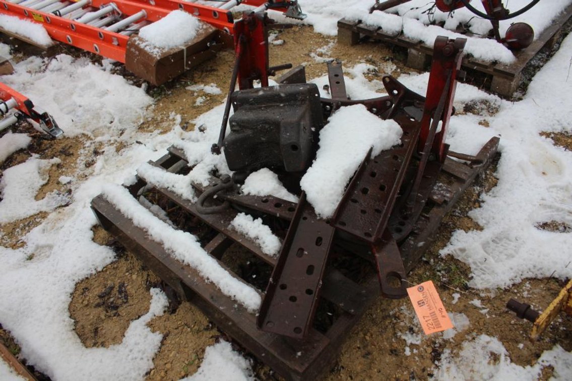 FARMALL M UNDERBELLY HYDRAULIC PUMP, FRAME RAIL AND DRAW BAR