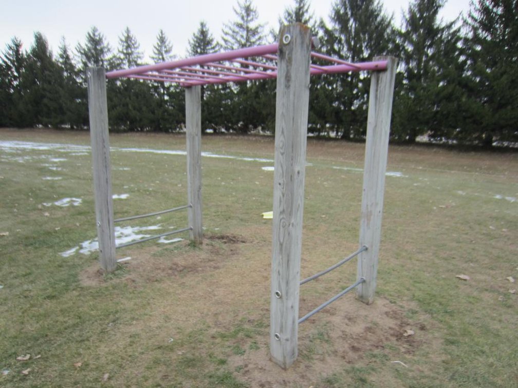 (6) PIECES OF KIDS PLAYGROUND AND EXERCISE EQUIPMENT (BOYCEVILLE, WI)