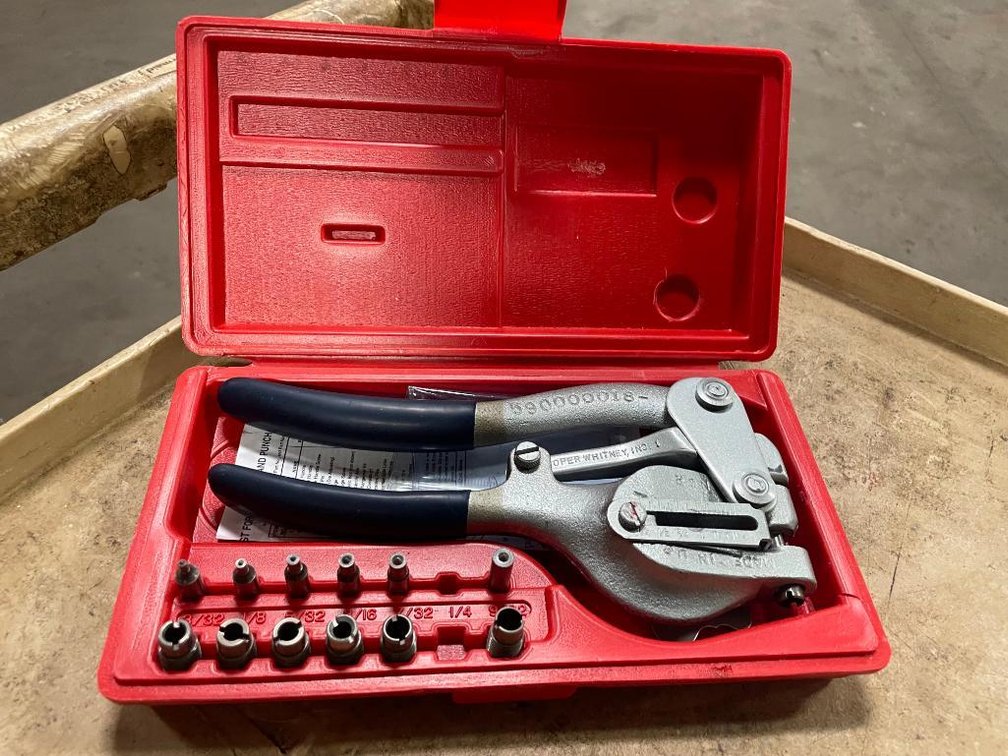 New Punch Hole Hand Punch (PR10)