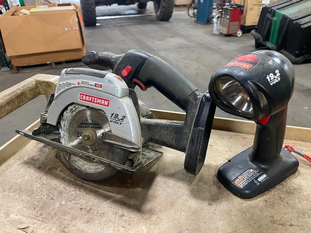 Craftsman 19 V 5-1/2" Trim Saw (PR10)