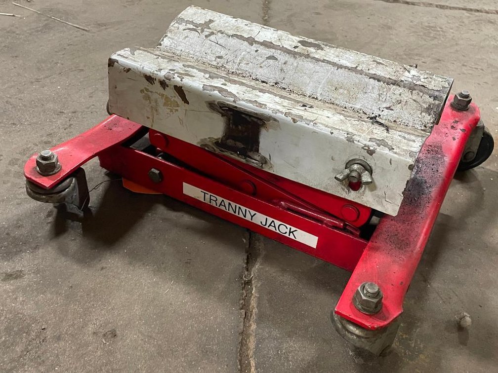 Transmission Jack (PR10)