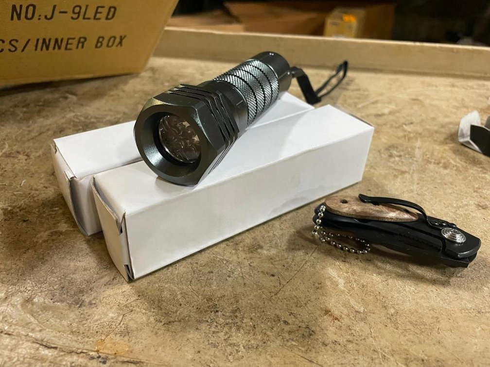 (3) 9 LED Light Flashlights (PR10)
