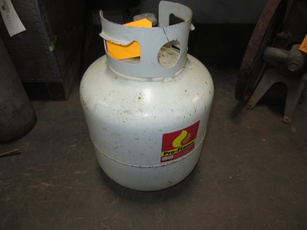 Grill Propane Tank (CW)