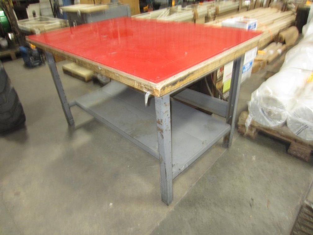 Shop Table (  E  )