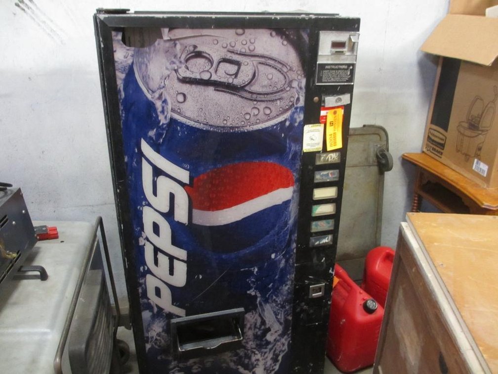 Pepsi soda Machine (LD)