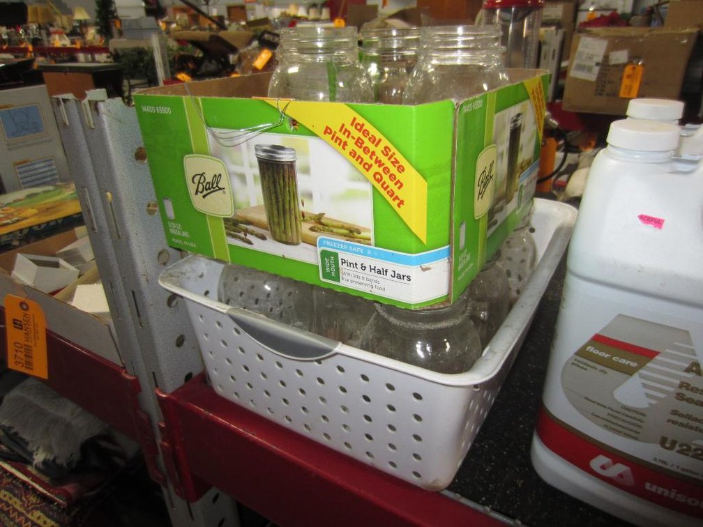 (12) Qt Regular Mouth Ball Glass Canning Jars (T16)