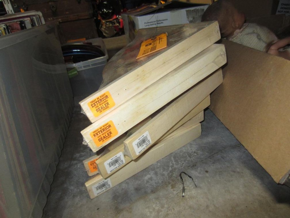 Shelf Brackets (T16)
