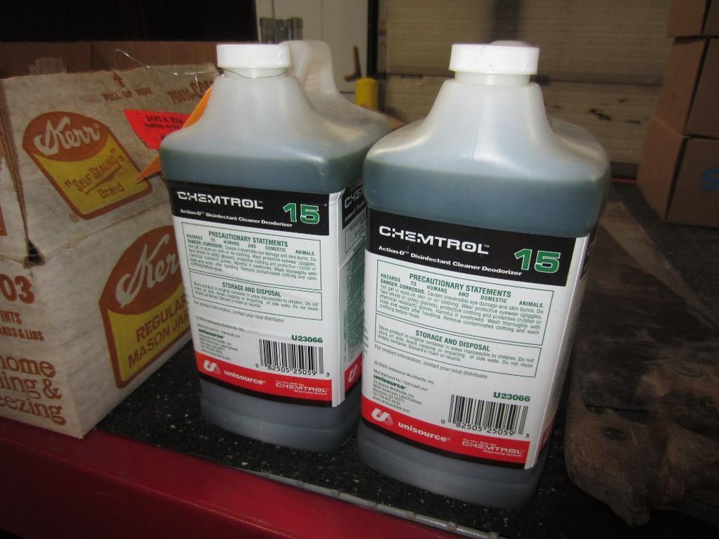 Unisource Action D Disinfectant Cleaner Deodorizer (T16)