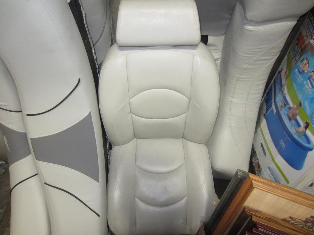 Boat Seat (D)