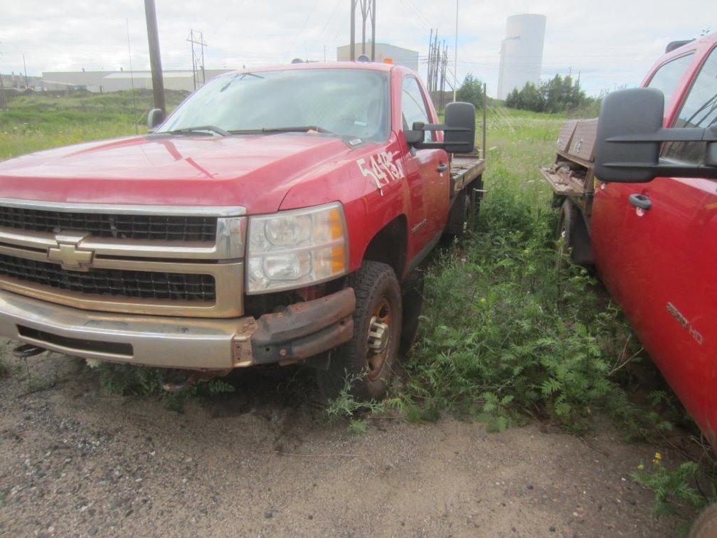 2008 GM 2500HD 4x4 Regular Cab, Gas Truck VIN 1GBHC24K87E540442- Engine Needs Work