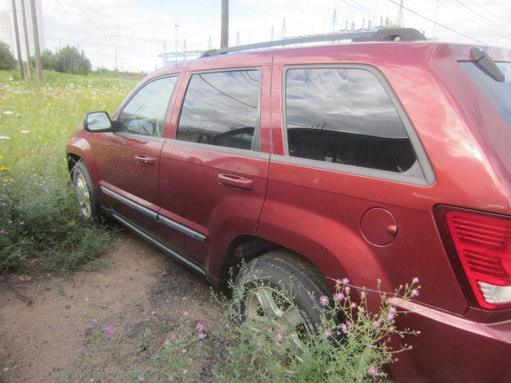 2007 Jeep Laredo, 4x4, Gas, VIN 1J8GR48K57C576234- Did not start