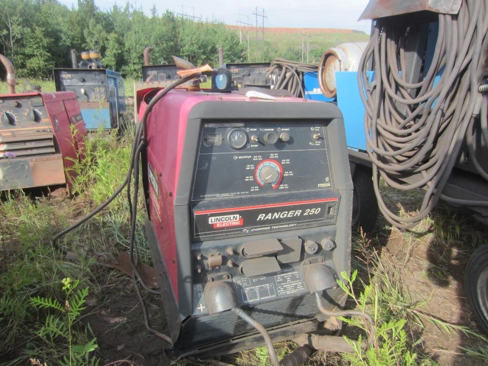 Lincoln Ranger 250 Welder- Needs Work