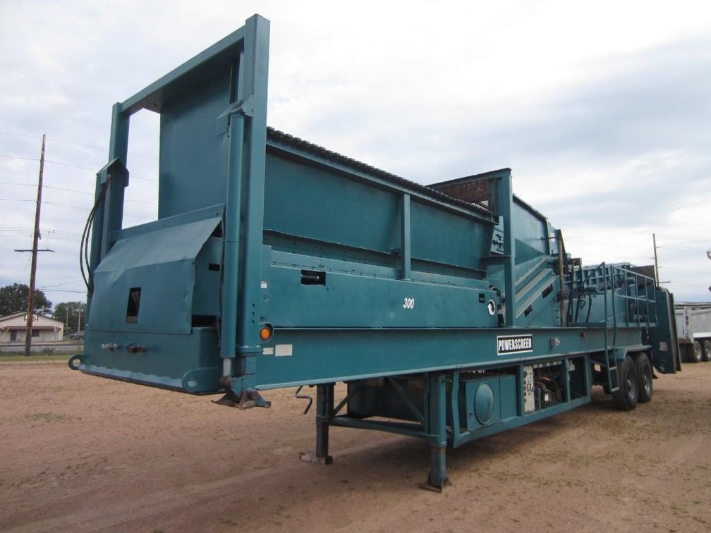 Erin Starscreener 300 Model: S-300-608, SN: NIV-2SAAQQ-19703259820, Hours Read: 7,512 (Mosinee, WI)