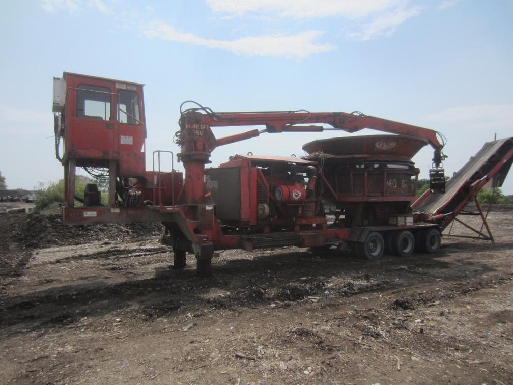 1992 Morbark 1200 Tub Grinder w/700hp Cummins SN: 565-206 (Waukesha, WI)
