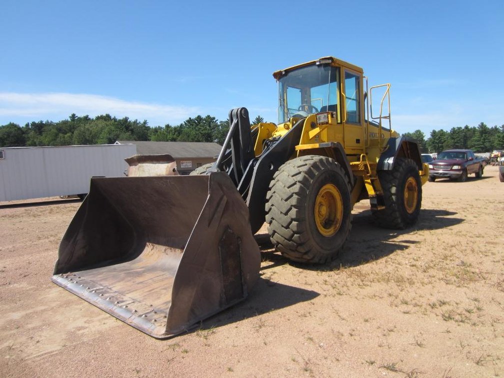 Volvo L120E Wheel Loader with 9' Bucket, PIN: L120EV64088 (Nitke Yard-Mosinee, WI)