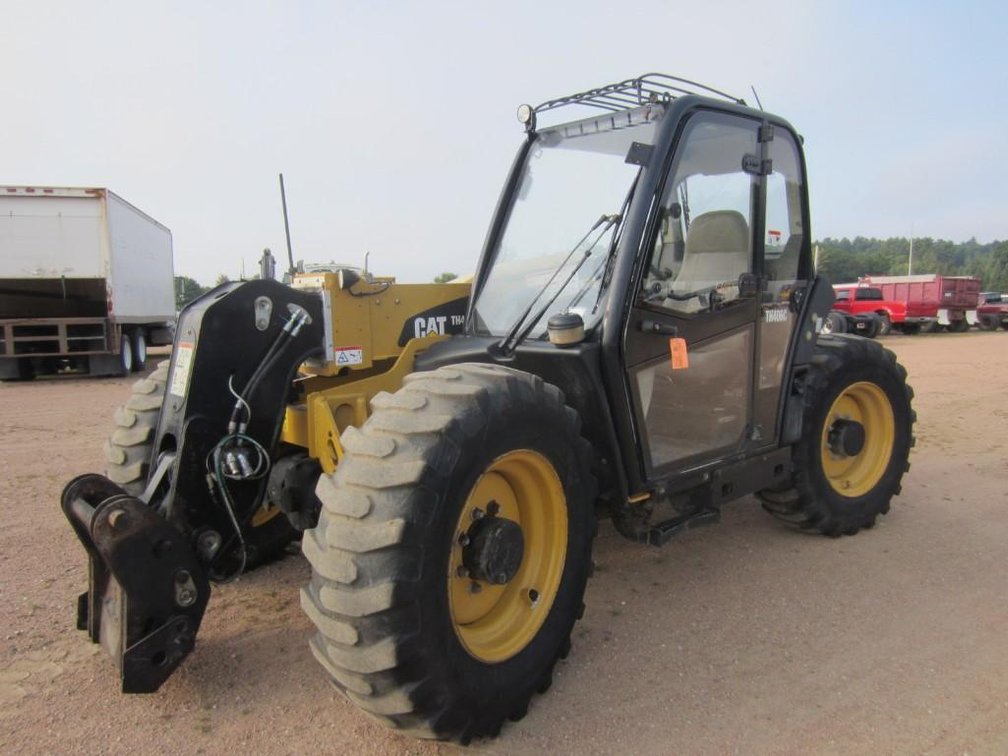 2014 CAT TH406C Telehandler with 8,150LB Hydraulic Coupler, PIN: GAT00264, (Mosinee,WI)
