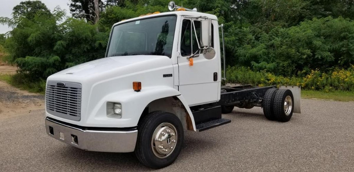 2000 Freightliner FL60 Single Axle Cab & Chassis, **Flat Rack not included** VIN# 1FV3GFBCXYHG50915 (Chippewa Falls, WI)