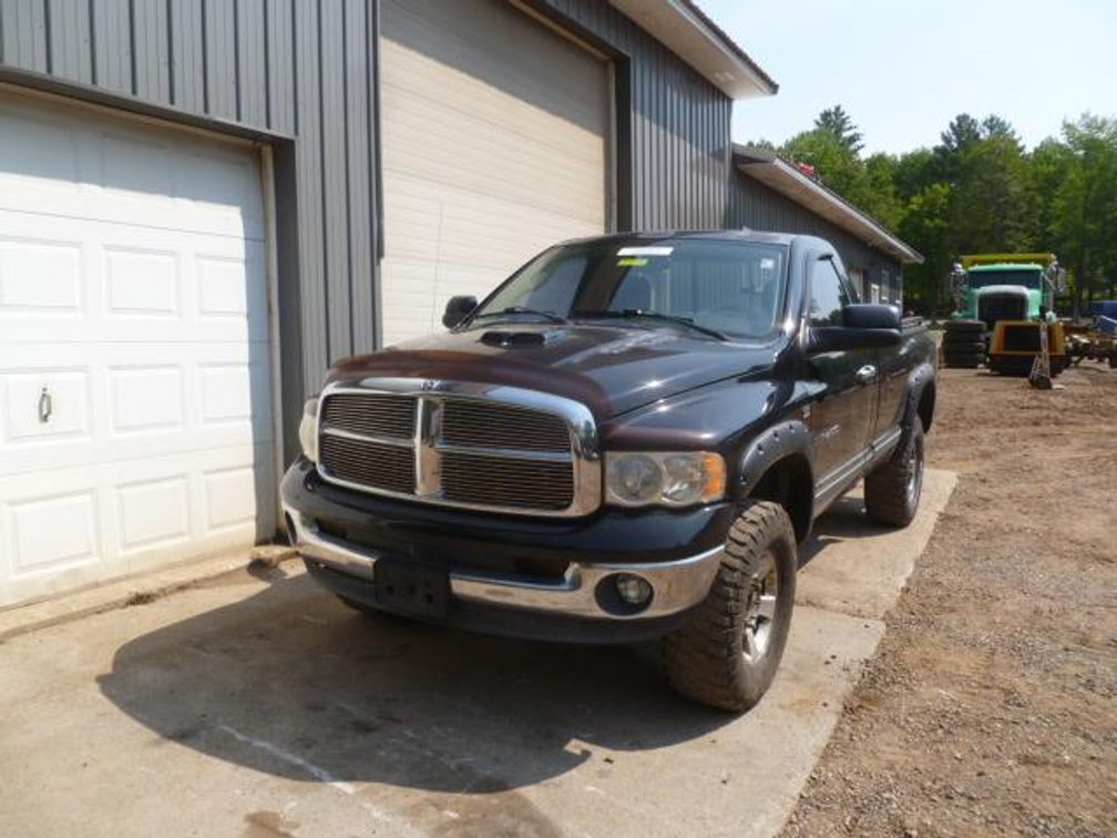 2003 Dodge Ram 2500 4x4 Hemi Regular Cab with Long Box (Westboro, WI)