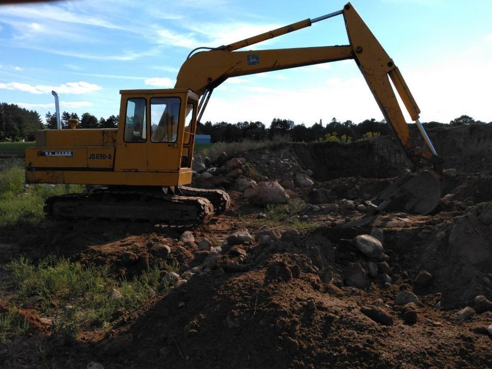 John Deere 690-A Excavator with 6-Cylindeer John Deere Turbo Diesel, (Merrill, WI)