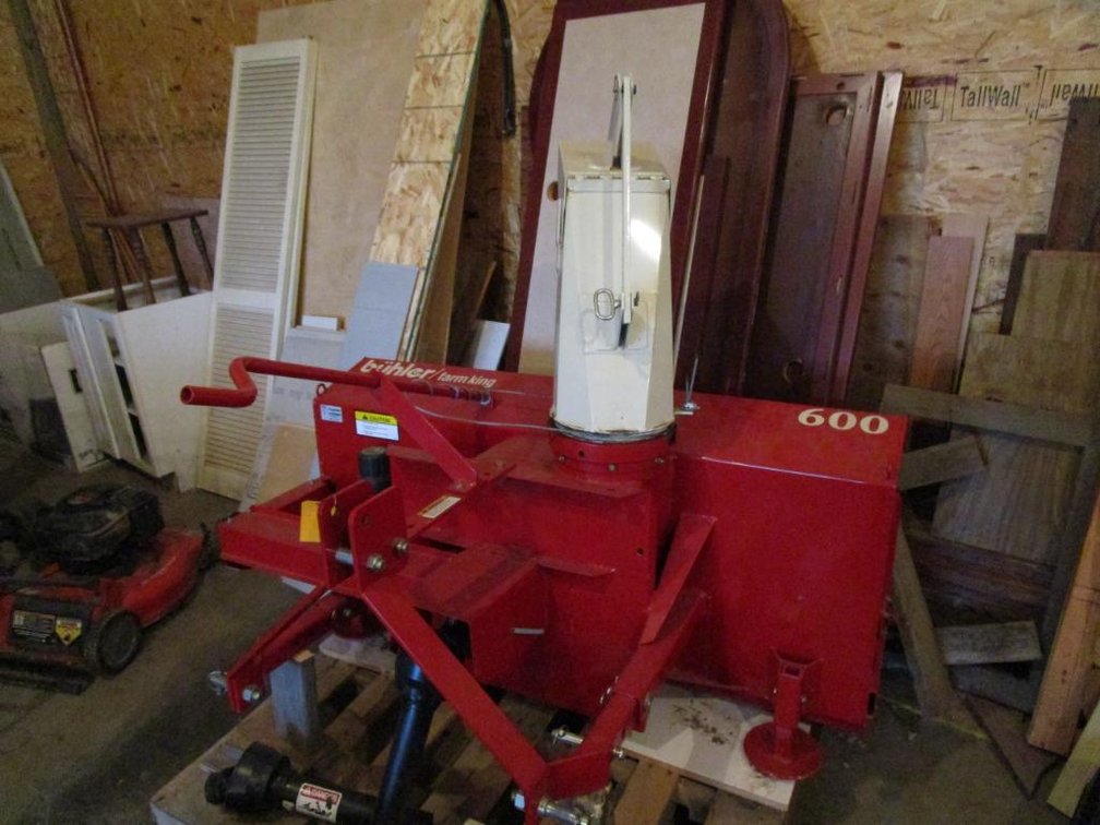 Buhler - Farm King 600 5' Snowblower