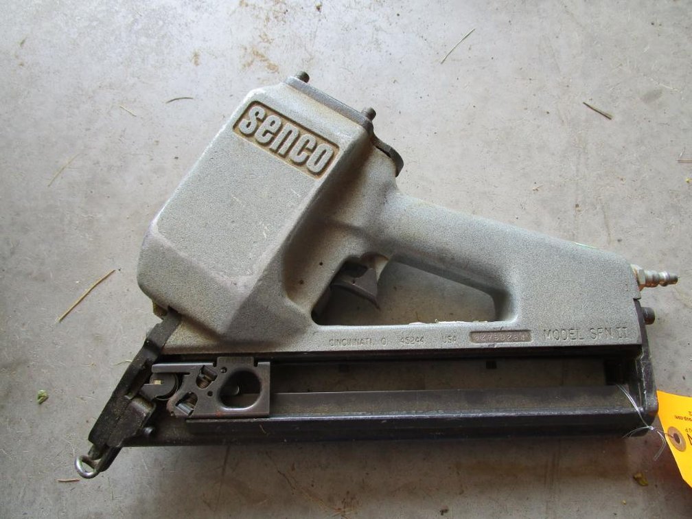 Senco Air Nailer