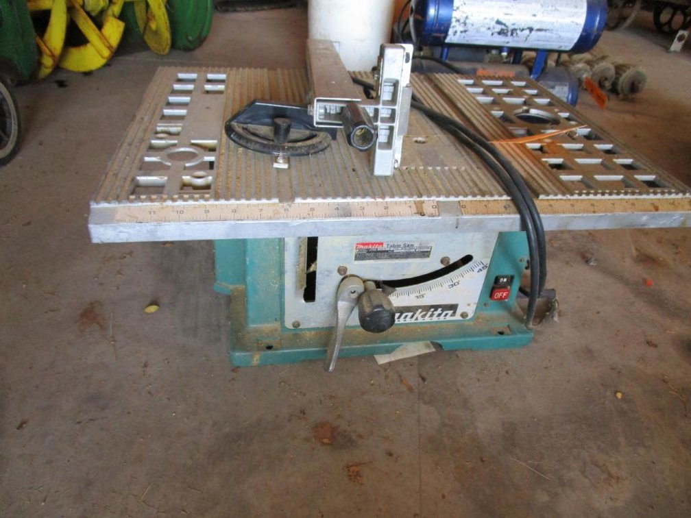 Makita Table Saw