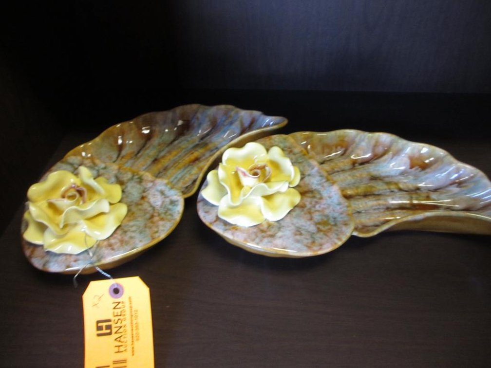 (2) Vintage Unique Enchanto Calif USA Pottery Dishes (FR)