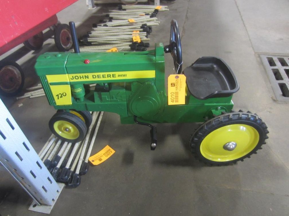 John Deere 720 Diesel Pedal Tractor (T12)