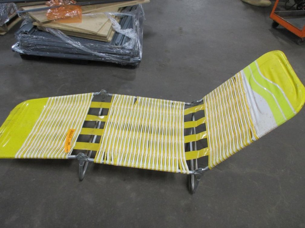 (2) Vintage Lawn Chairs (T12)
