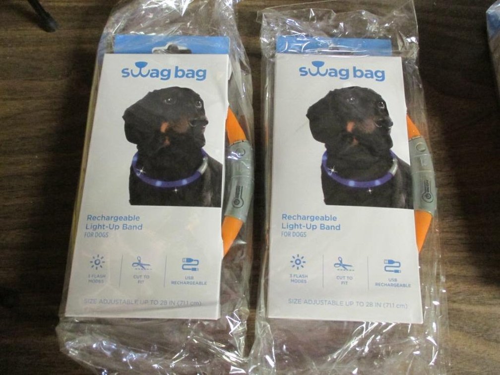 (2) Swag Bag Light Up Neck Bands (U)
