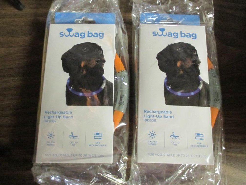 (2) Swag Bag Light Up Neck Bands (U)