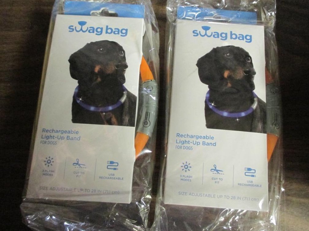 (2) Swag Bag Light Up Neck Bands (U)