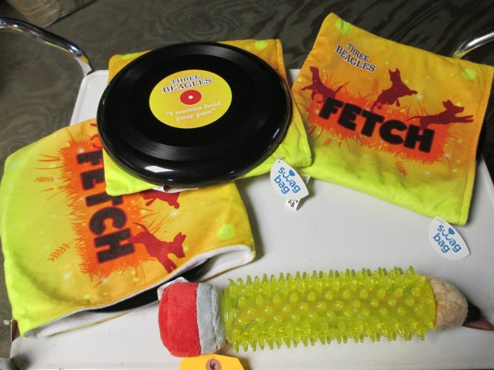 (3) Three Beagle Frisbees (U)