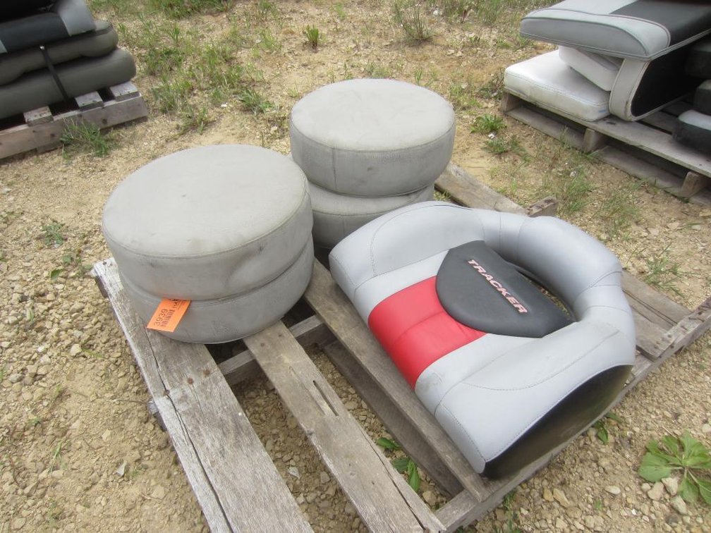 (4) Circular Seats and (1) Tracker Backrest