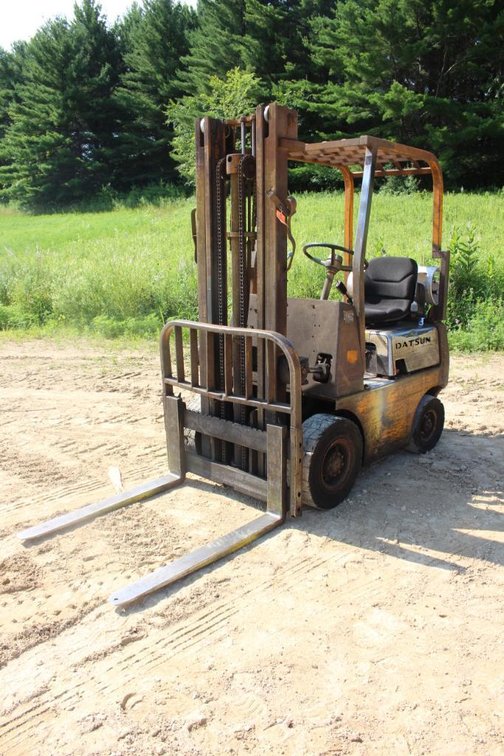 DATSUN NFG101 PROPANE POWERED FORKLIFT