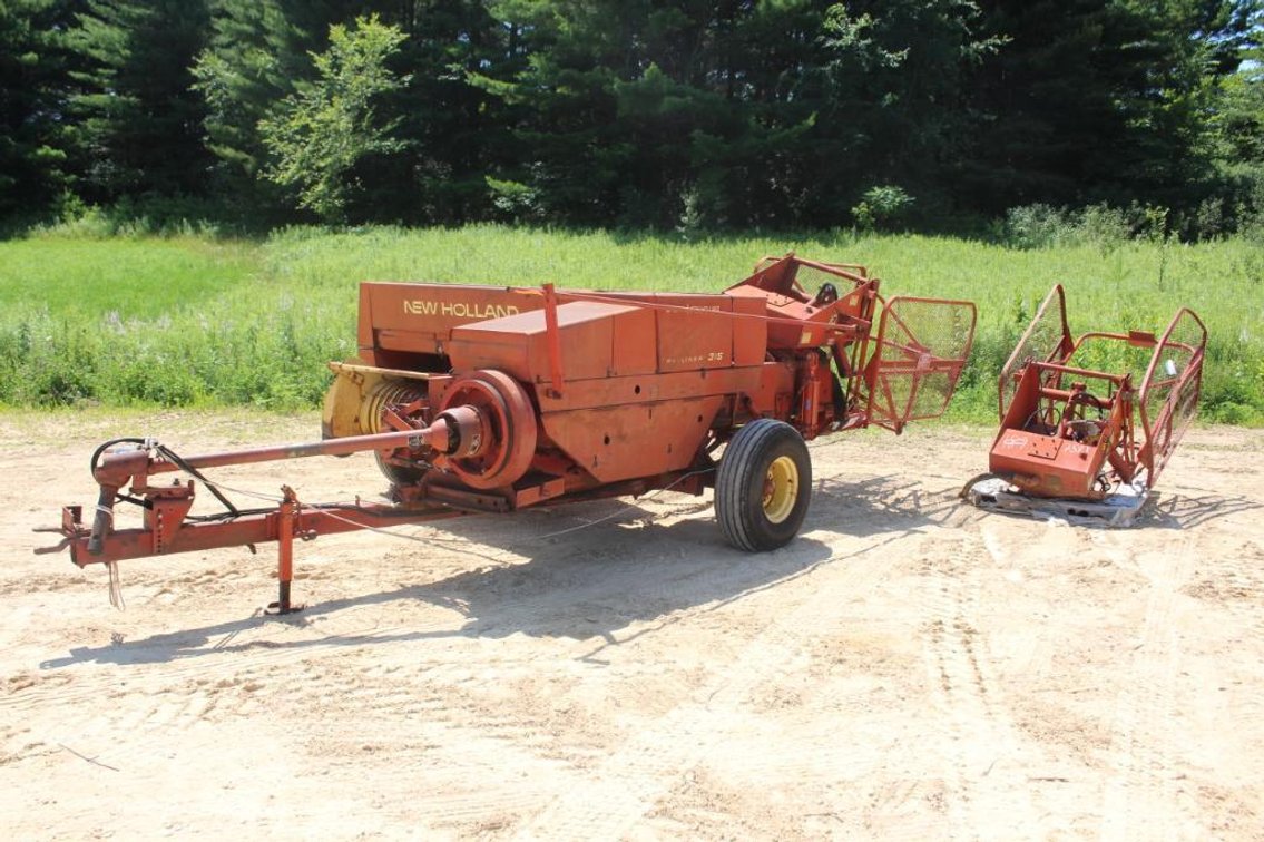 NEW HOLLAND 315 SQUARE BALER WITH BALE THROWER