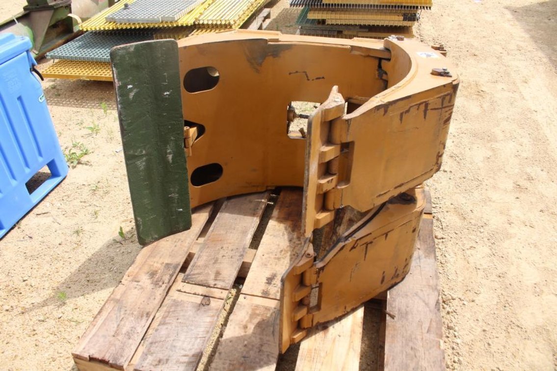 HYDRAULIC PAPER ROLL CLAMP