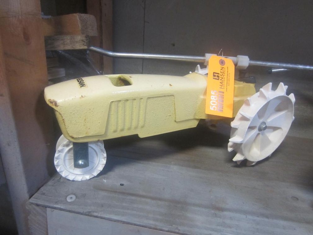 Traveling Water Sprinkler (LD)