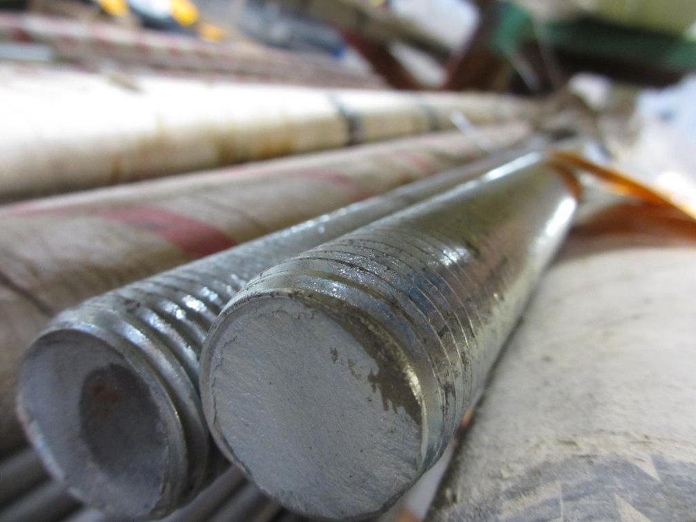 NEW Threaded Rod (F)